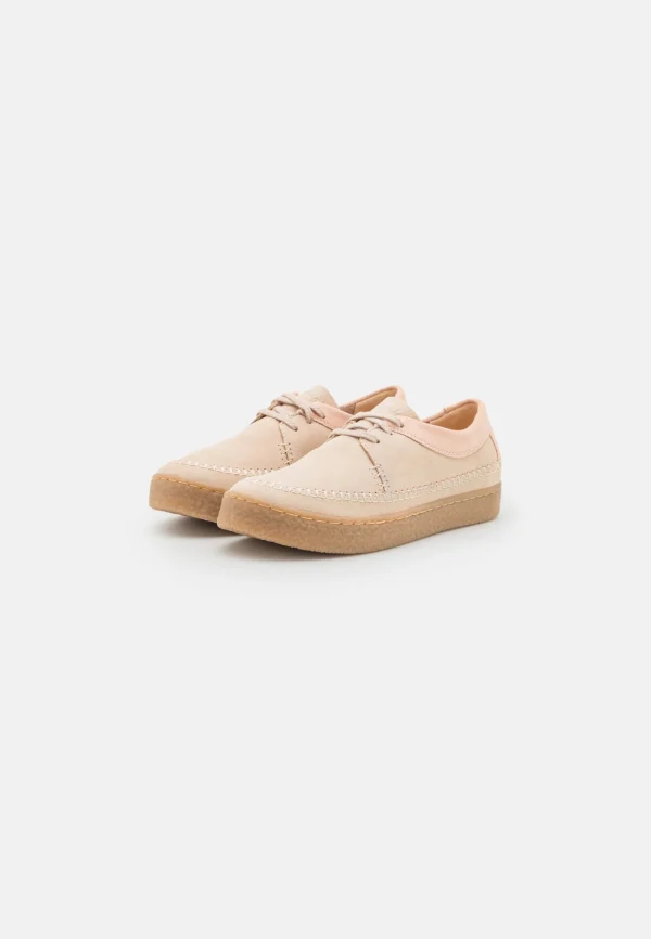 Clarks Barleigh Weave – Derbies – Light Sand Combination mode 4