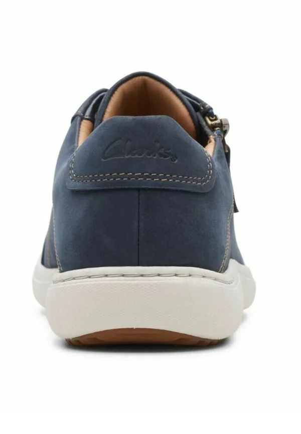 Clarks Nalle Lace – Baskets Basses – Navy Nubuck excellente qualité 4