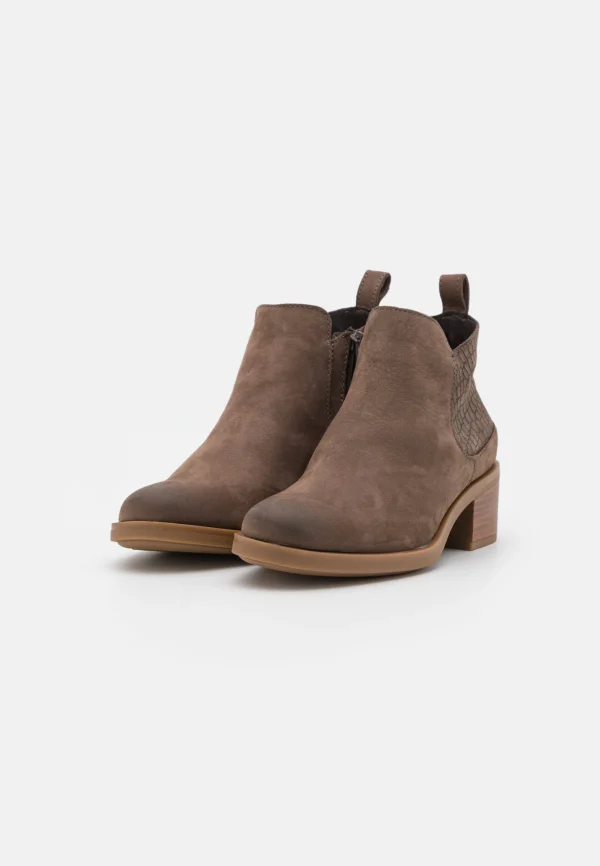 Clarks Memi Zip – Boots À Talons – Taupe Retour gratuit en magasin. 4