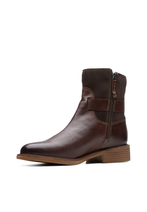 Clarks Cologne Strap – Bottines – Dark Brown Combi SOLDES TOUT À 3