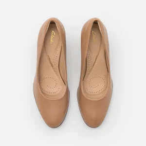 france en ligne Clarks Freva Court – Escarpins – Praline 18