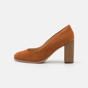 Top ventes Clarks Freva Court – Escarpins À Talons Hauts – Caramel 10