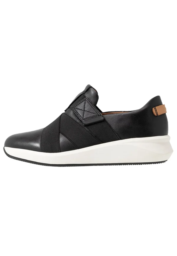 pas cher marque Clarks Un Rio Strap – Mocassins – Black 3