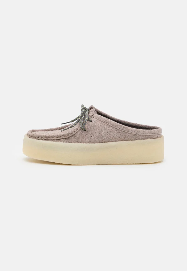 Clarks Originals Wallabee Cup – Mules – Grey garantis authentique 3