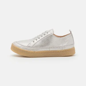 Clarks Barleigh Lace – Baskets Basses – Silver Metallic achat 10