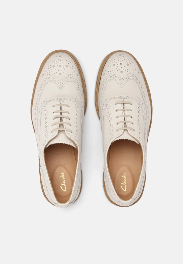 site soldes Clarks Baille Brogue – Derbies – White 6