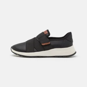 à prix imbattables Clarks Dashlite Strap – Baskets Basses – Black 10