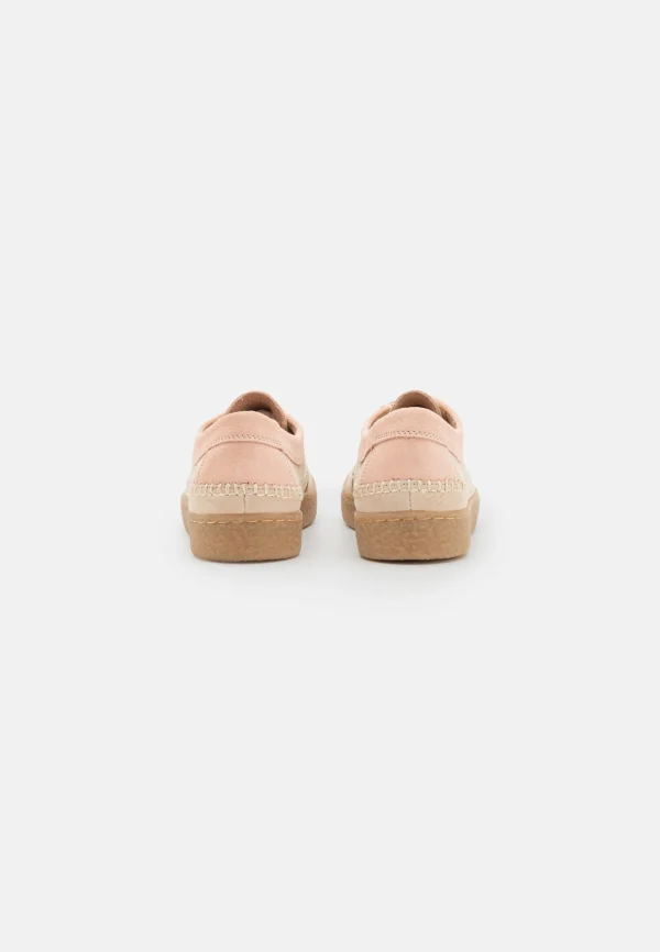 Clarks Barleigh Weave – Derbies – Light Sand Combination mode 5