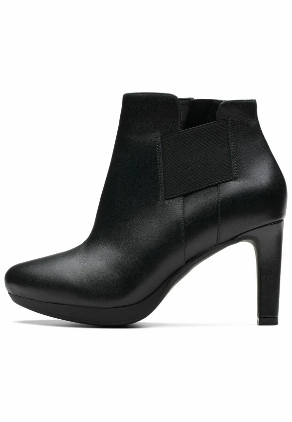 achat Clarks Bottines À Talons Hauts – Black Leather 1