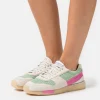 Clarks Originals Torrun – Baskets Basses – Pink/Green Combination le grand escompte 20