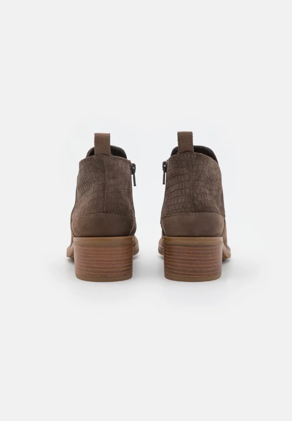 Clarks Memi Zip – Boots À Talons – Taupe Retour gratuit en magasin. 5