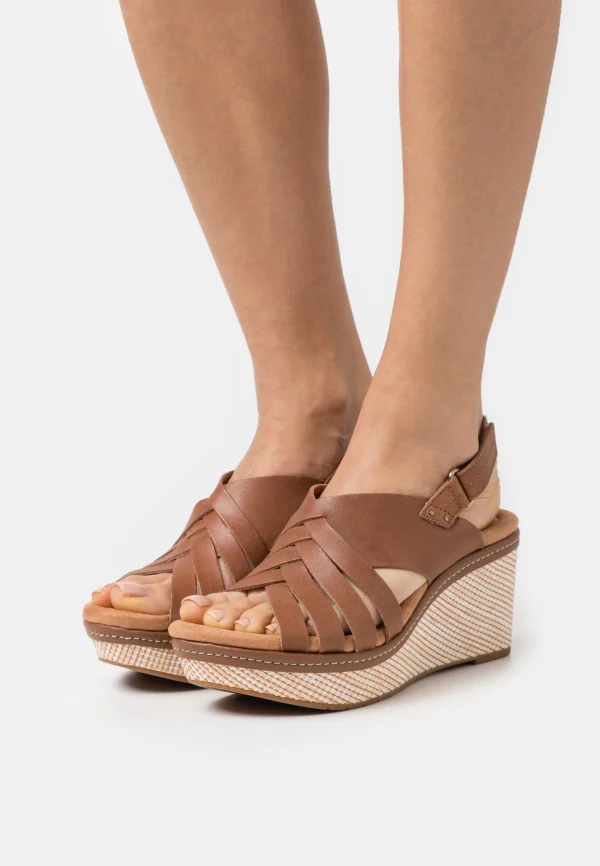 Clarks Elleri Grace – Sandales À Plateforme – Tan mode 1