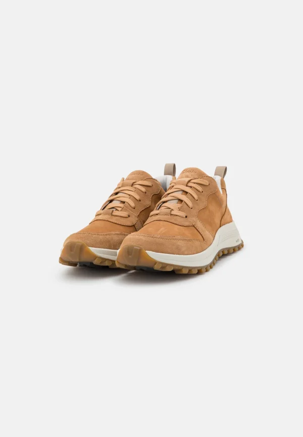 Clarks Atltrekfreewp – Baskets Basses – Light Tan mode pas cher 4