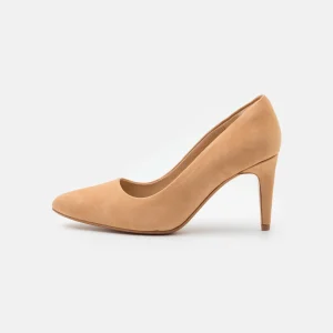 mode pas chere Clarks Laina Rae – Escarpins À Talons Hauts – Beige 10