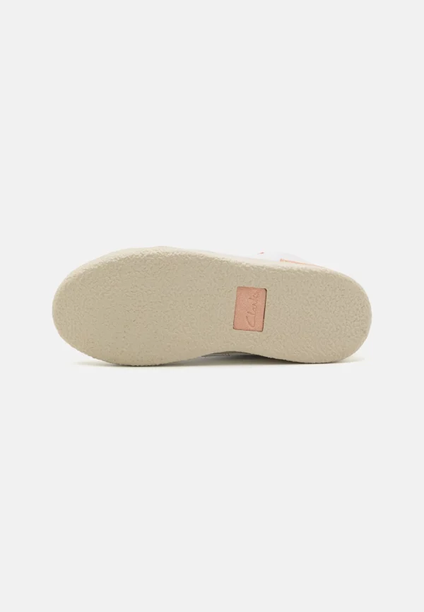 Clarks Craftcup Rise – Baskets Montantes – Pale Peach Boutique 6